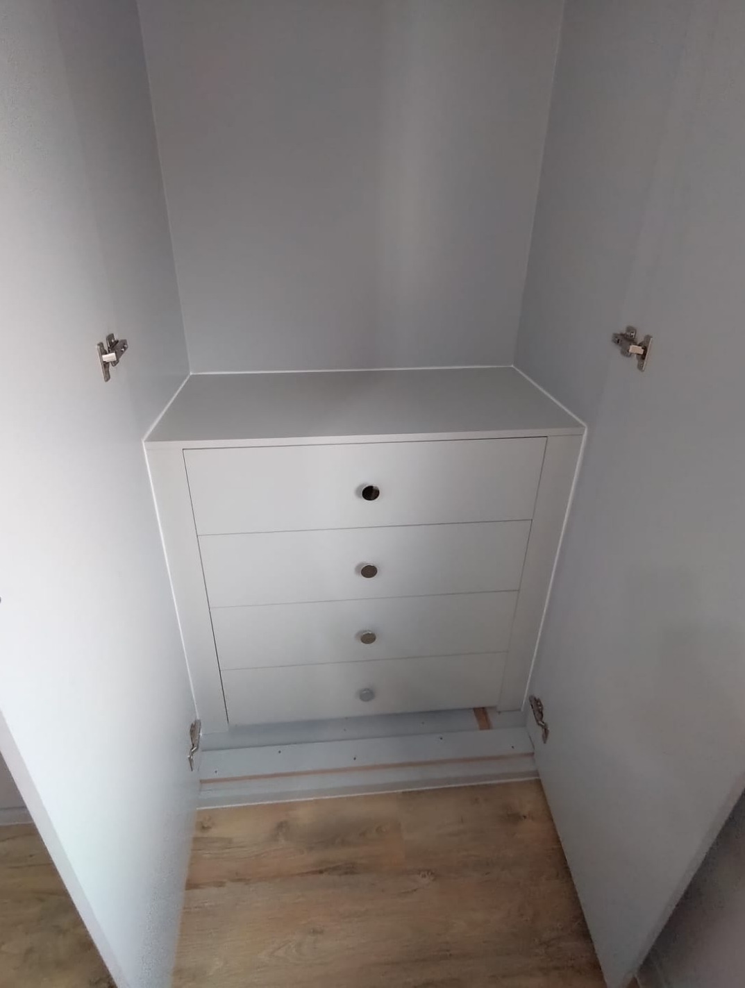 Wardrobe repair services